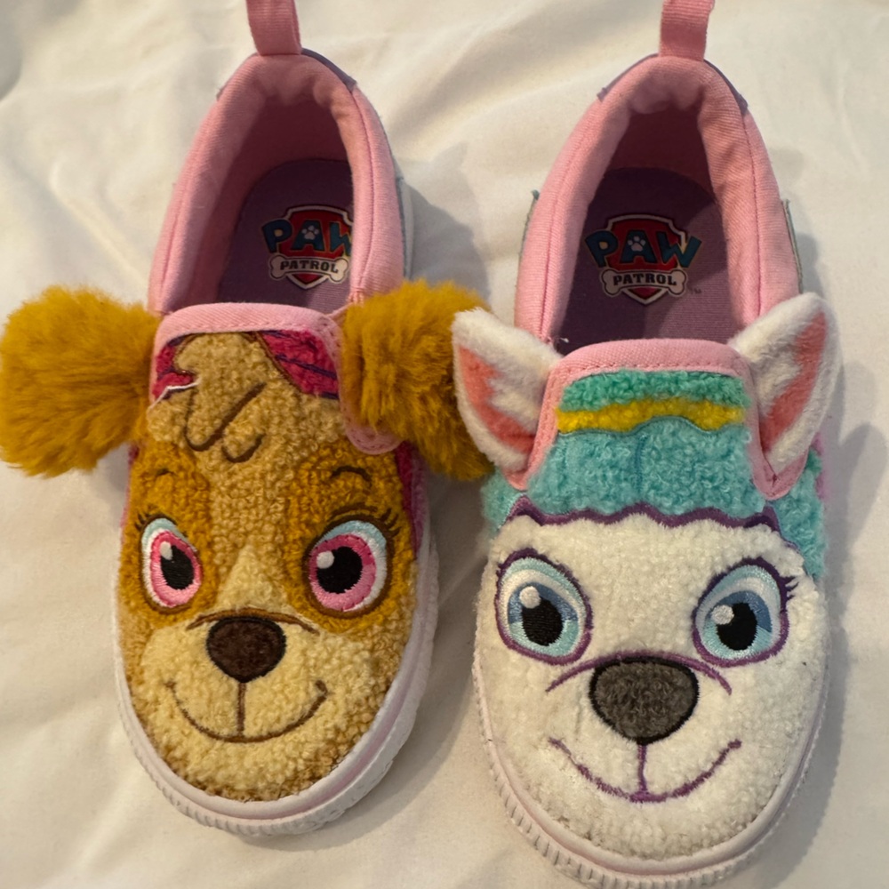 Paw Patrol Fuzzy Character Slip-On Sneakers in Pink and White